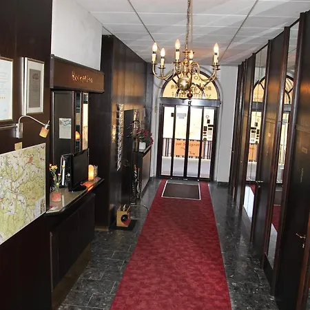 ホテル リンデンホフ 3*