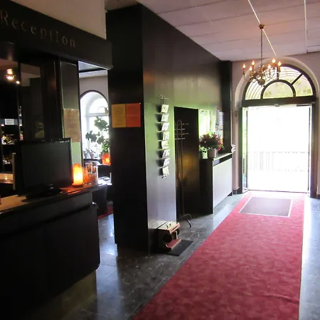 ホテル リンデンホフ ケーニッヒスシュタイン・アン・デ・エルベ