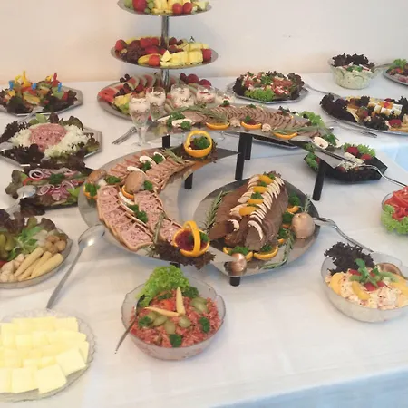 リンデンホフ ホテル ケーニッヒスシュタイン・アン・デ・エルベ