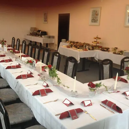 Hotel Lindenhof 3*