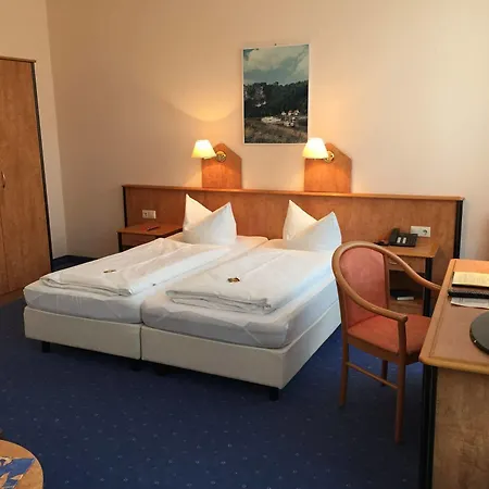 Lindenhof Hotel 3*