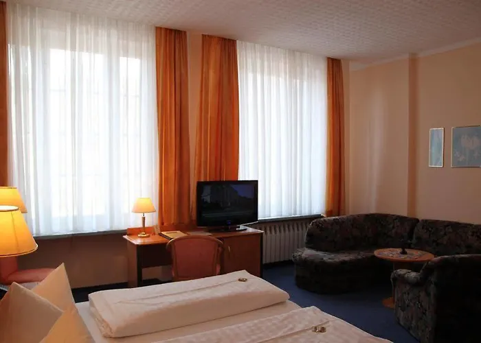 Hotel Lindenhof 3*