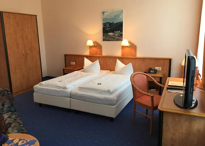 Lindenhof Hotel 3*